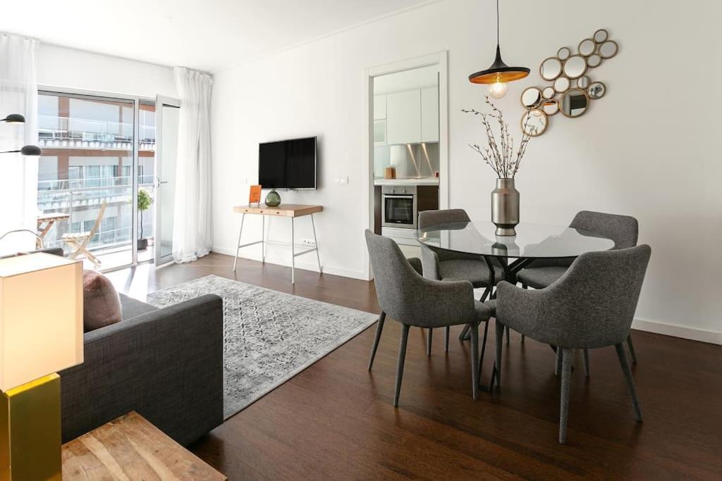 Metro & Pool Apartamento *