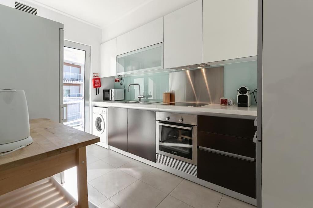 Metro & Pool Appartement *