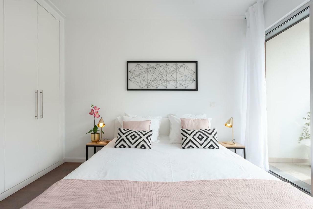 Metro & Pool Appartement *