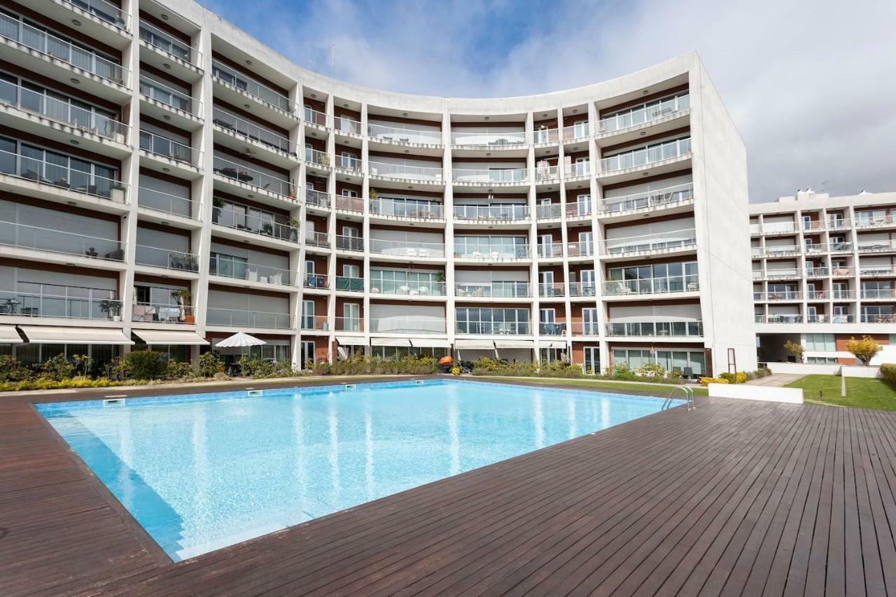 Metro & Pool Appartement Lisboa