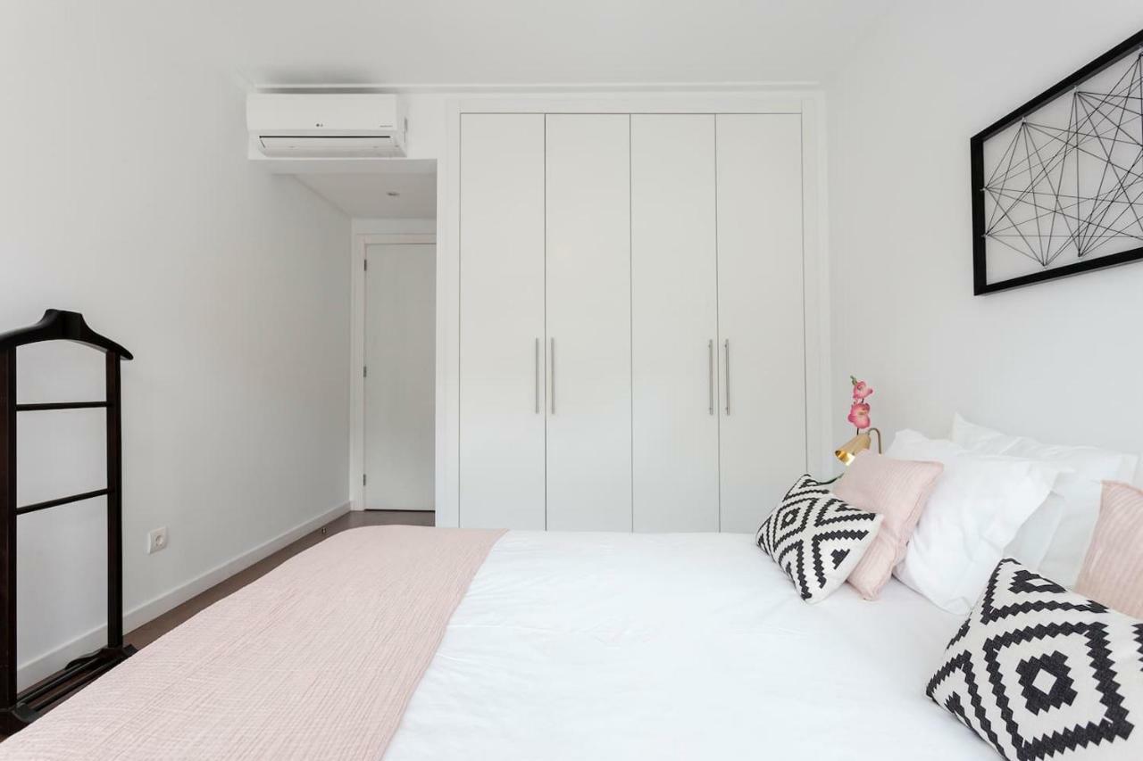Metro & Pool Appartement *