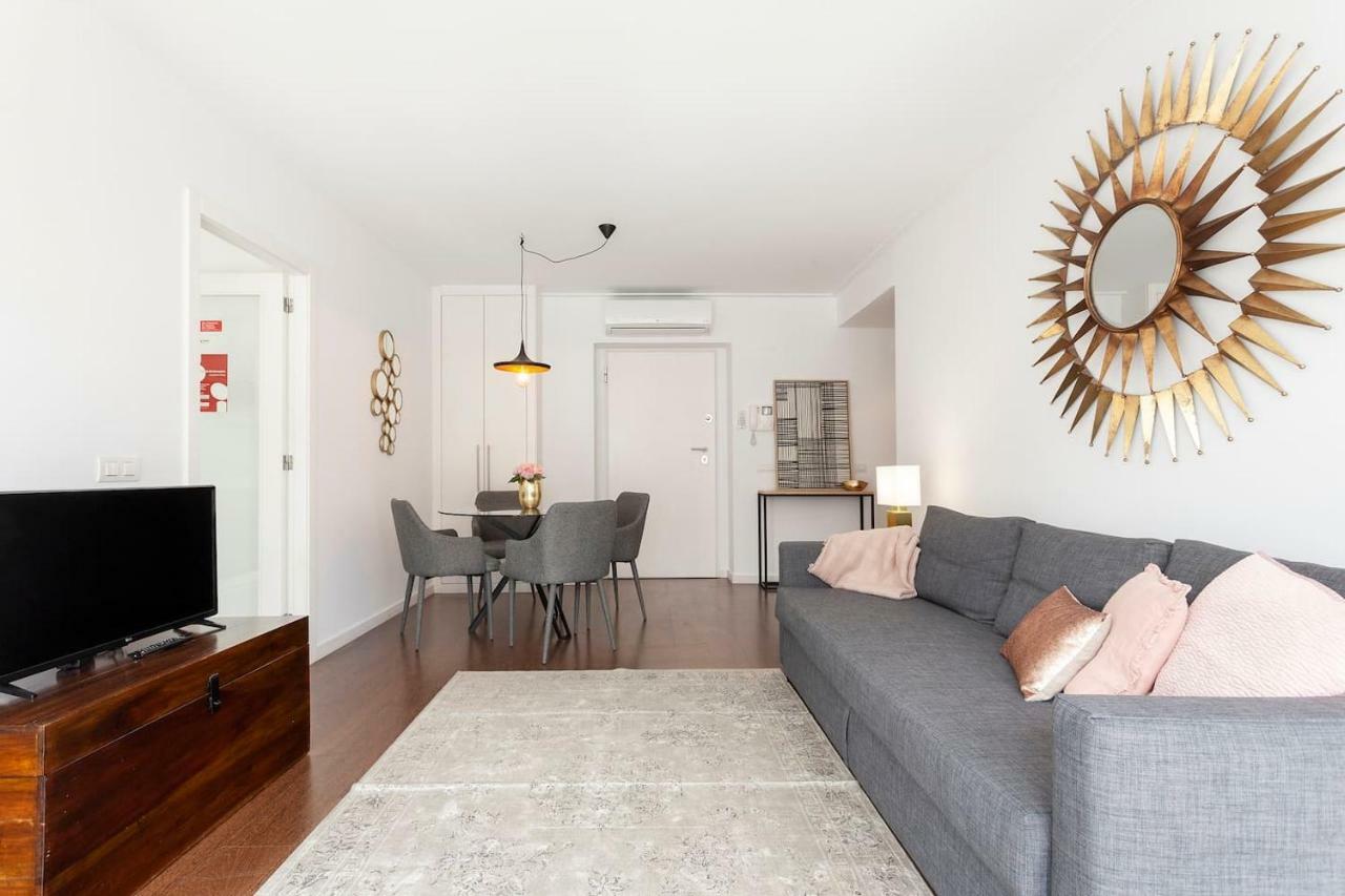 Metro & Pool Appartement *